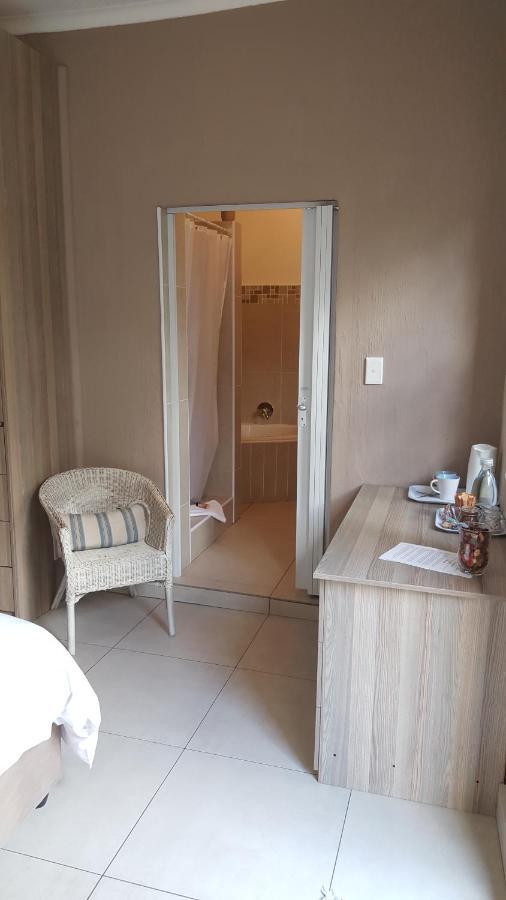 Guest House Frame Ace Белвилл Экстерьер фото