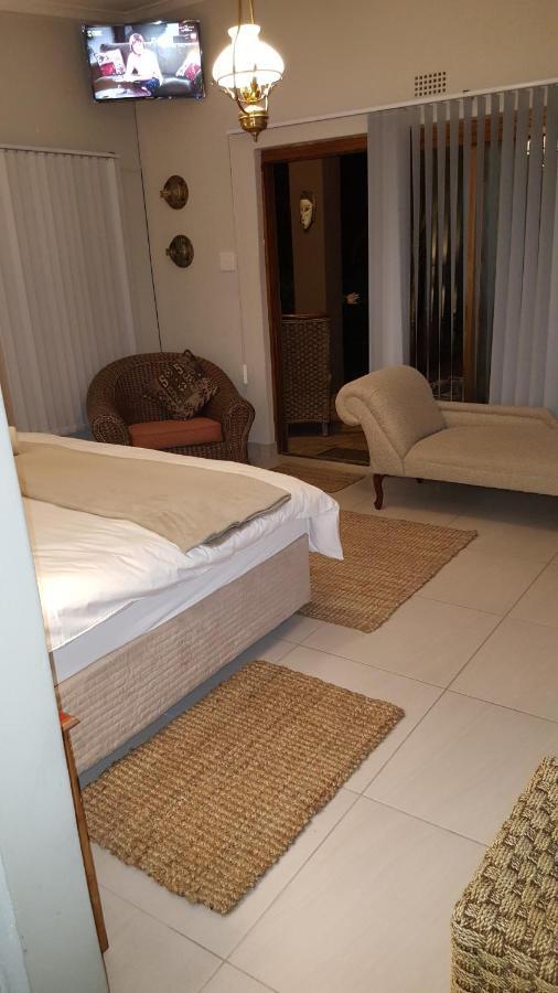 Guest House Frame Ace Белвилл Экстерьер фото